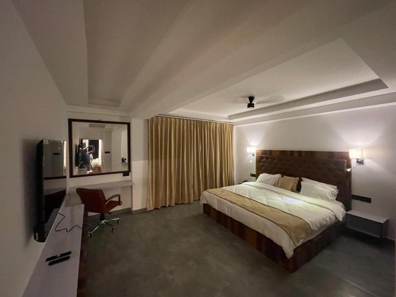 Blue Angel Guest House Shillong Extérieur photo