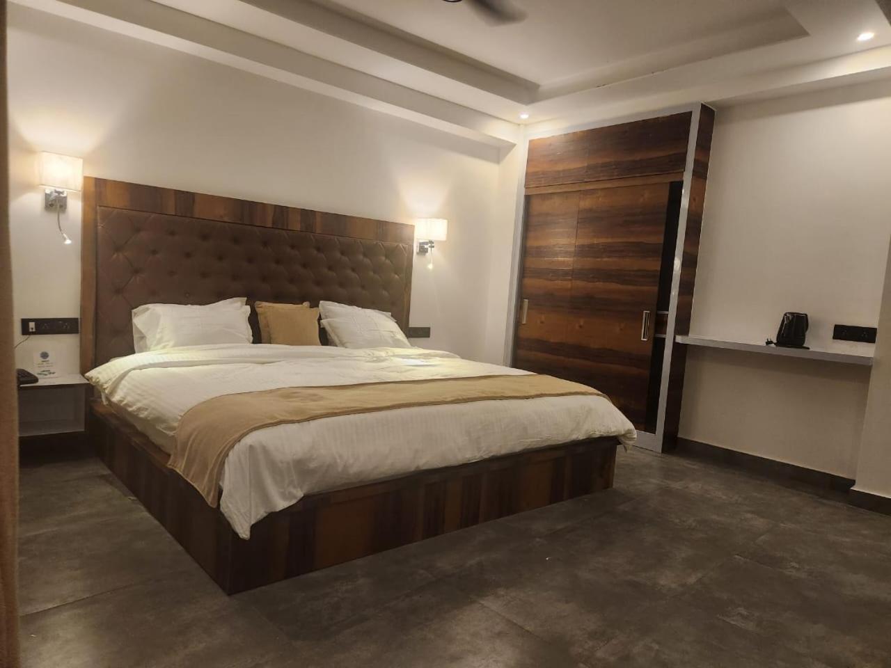 Blue Angel Guest House Shillong Extérieur photo